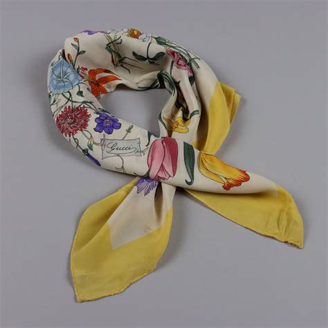 Gucci Vintage 1966 cotton foulard 